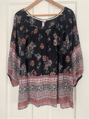 Knox Rose Black Floral Boho Blouse with Coral Pink Border